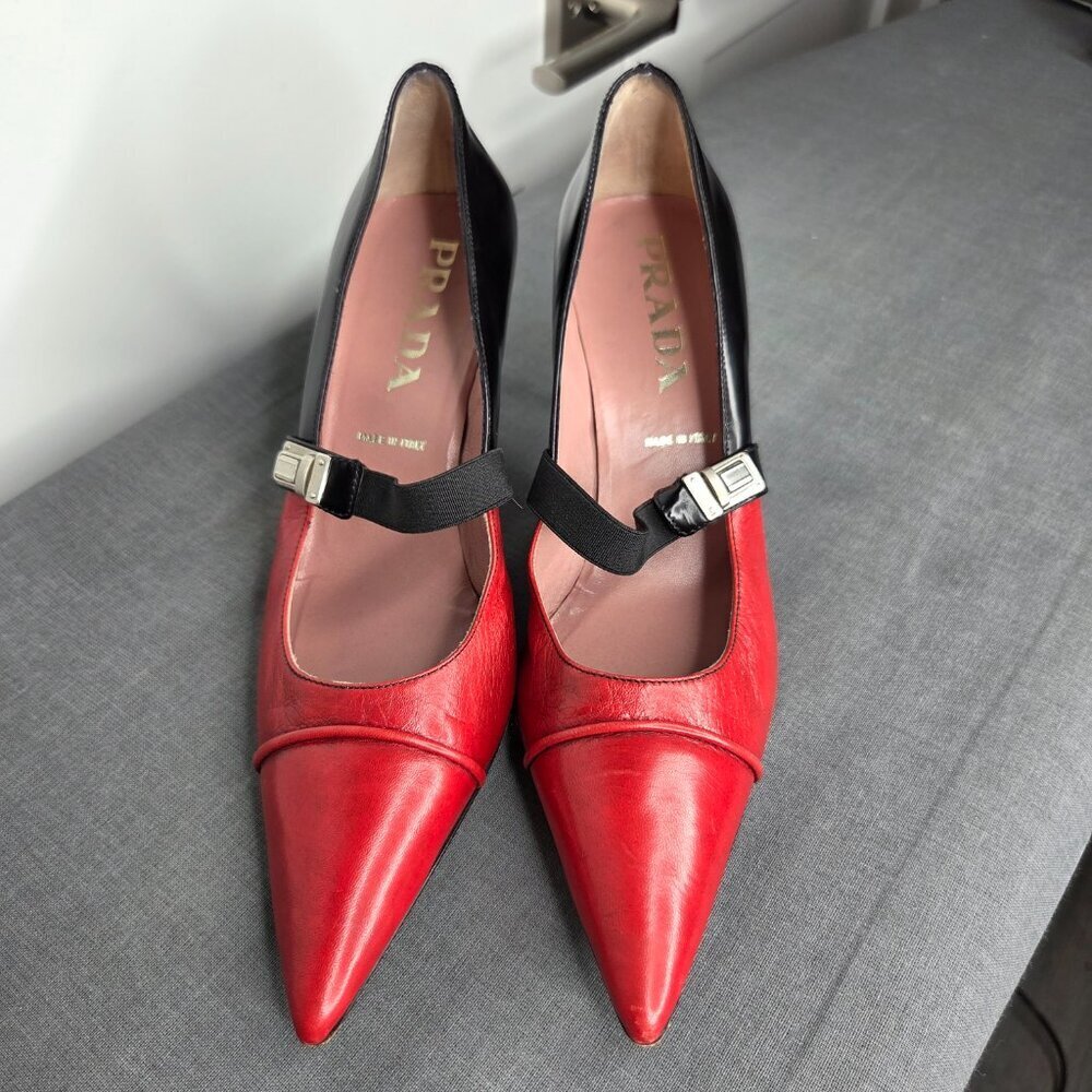 Prada Red & Black Two-Tone Leather Mary Jane Pumps EU 37 - Picture 3 of 9
